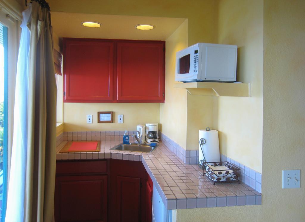 Hale Kai Hawaii Bed & Breakfast Хило Номер фото