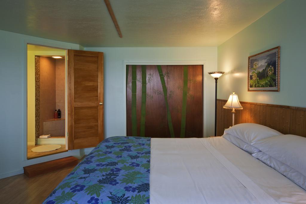 Hale Kai Hawaii Bed & Breakfast Хило Номер фото