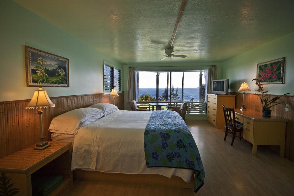 Hale Kai Hawaii Bed & Breakfast Хило Номер фото